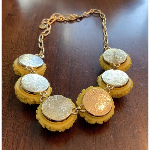 TALBOTS Gold Tone Yellow Floral Flower Statement Necklace 18” + 3” Puff Acrylic - Picture 6 of 6